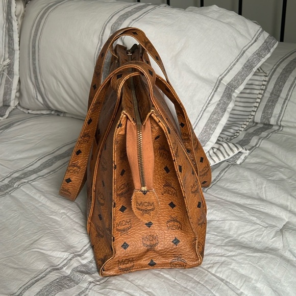 MCM Tote Bag - Picture 2 of 6